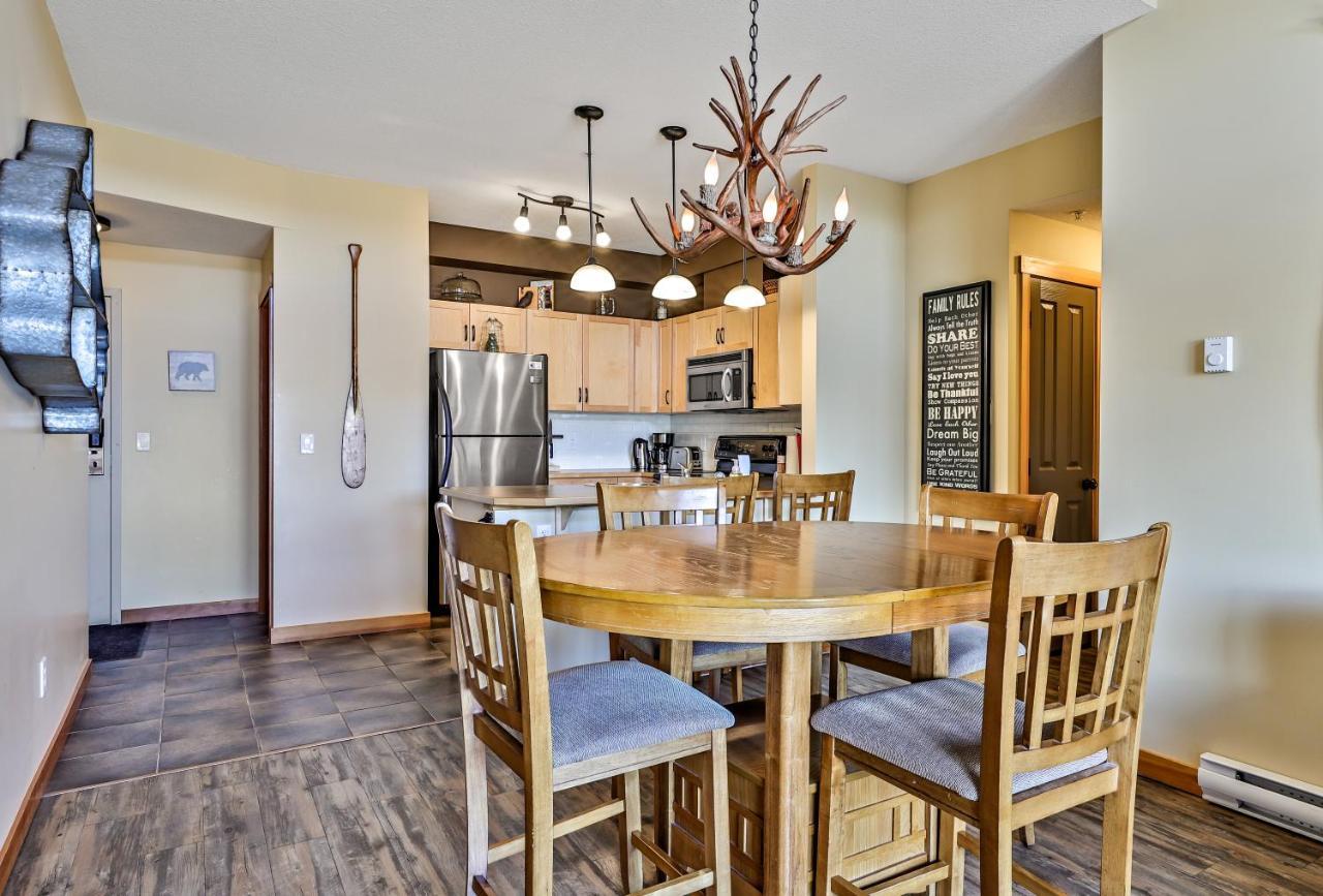 Spectacular Mountain View Corner Unit Pool Hot Tub Park Pass Appartamento Canmore Esterno foto